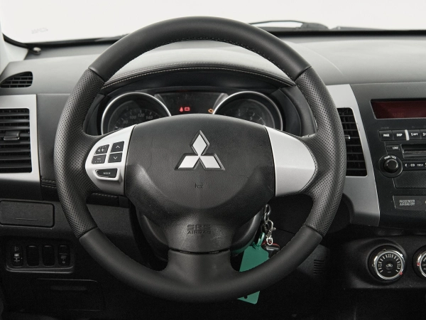 Mitsubishi Outlander, II Рестайлинг фото №10