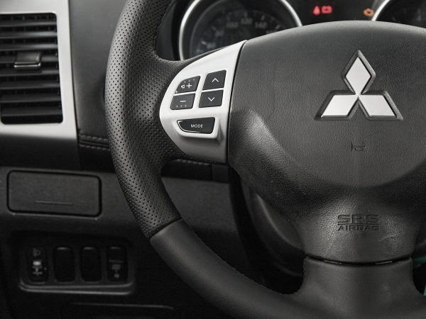 Mitsubishi Outlander, II Рестайлинг фото №11