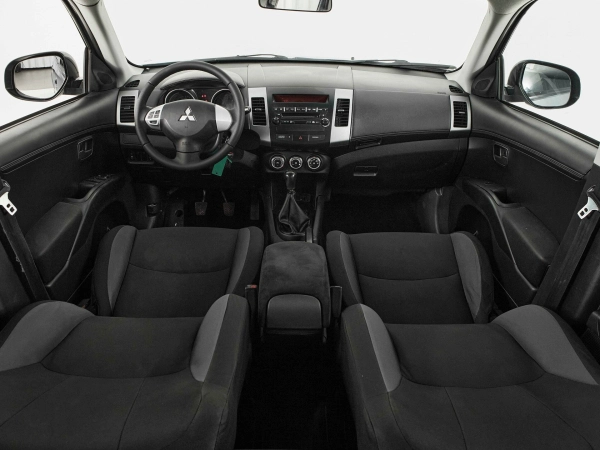 Mitsubishi Outlander, II Рестайлинг фото №8