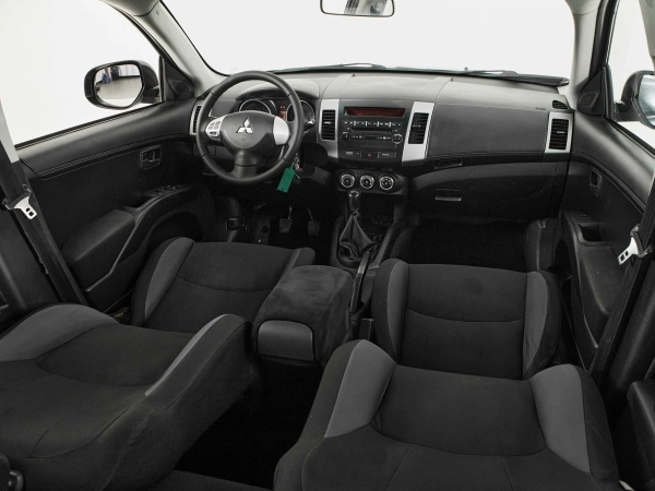 Mitsubishi Outlander, II Рестайлинг фото №9