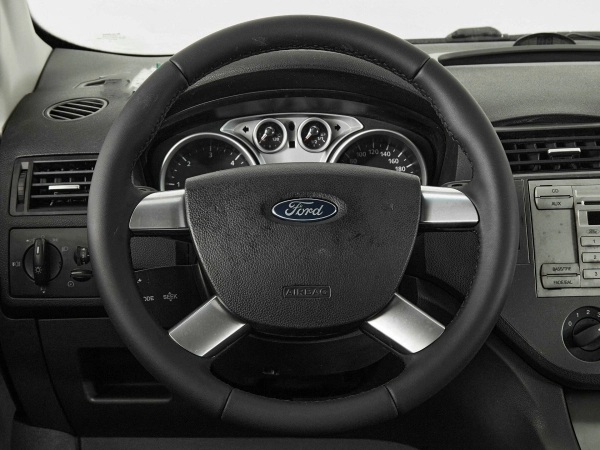 Ford Kuga, I фото №10