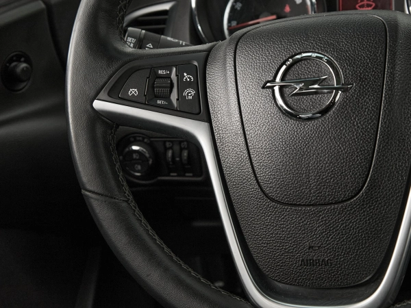 Opel Astra, J Рестайлинг фото №11