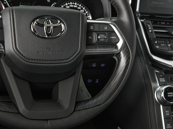 Toyota Land Cruiser, 300 Series фото №14