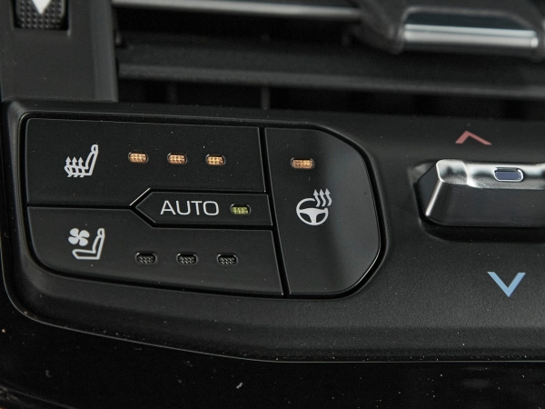 Toyota Land Cruiser, 300 Series фото №27
