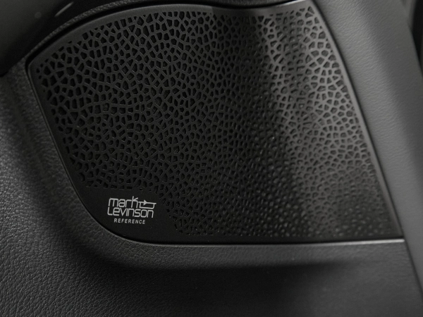 Lexus LX, IV фото №21