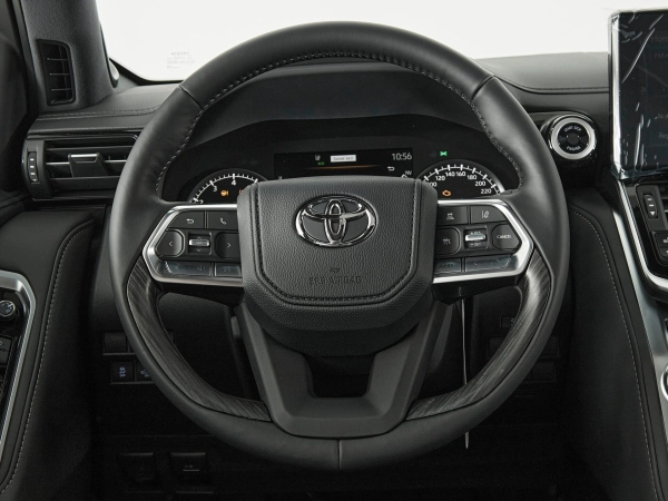 Toyota Land Cruiser, 300 Series фото №11