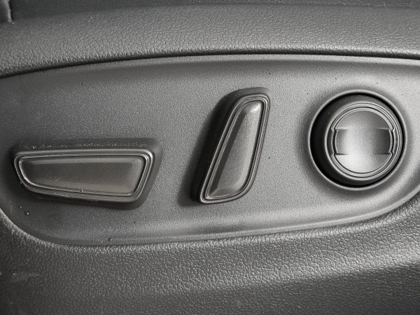 Toyota Land Cruiser, 300 Series фото №17