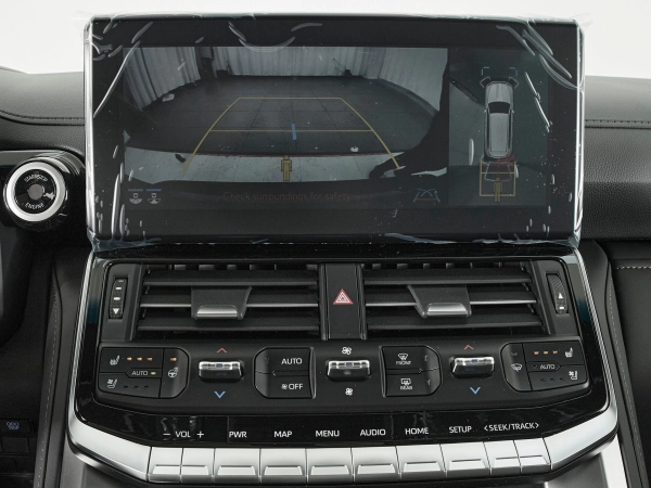 Toyota Land Cruiser, 300 Series фото №25