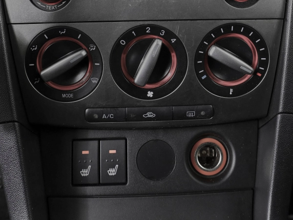 Mazda 3, I (BK) Рестайлинг фото №20