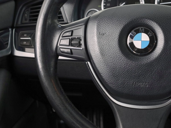 BMW 5 серии, VI (F10/F11/F07) Рестайлинг фото №11