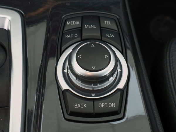 BMW 5 серии, VI (F10/F11/F07) Рестайлинг фото №23