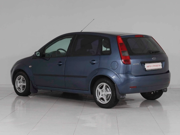 Ford Fiesta, V фото №4