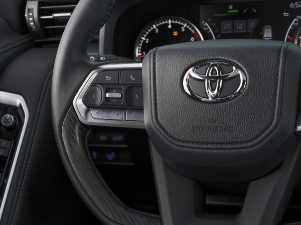 Toyota Land Cruiser, 300 Series фото №12