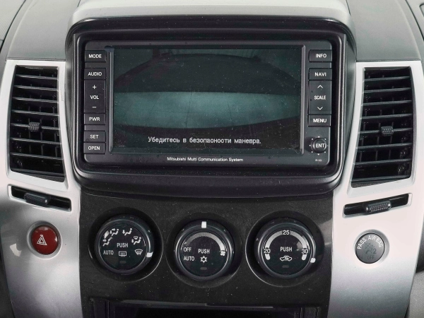 Mitsubishi Pajero Sport, II фото №19