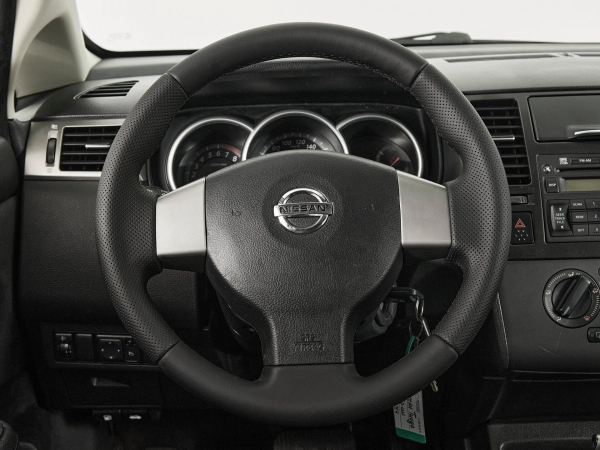 Nissan Tiida, I Рестайлинг фото №10