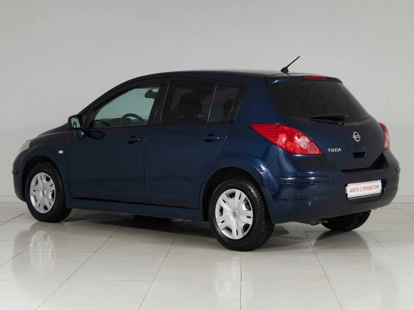 Nissan Tiida, I Рестайлинг фото №4