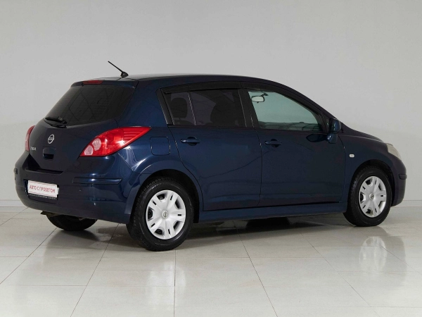 Nissan Tiida, I Рестайлинг фото №6