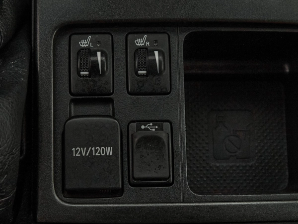 Toyota Land Cruiser Prado, 150 Series Рестайлинг 1 фото №24