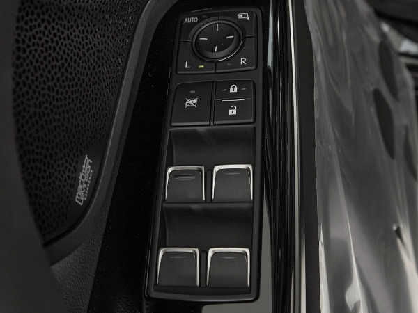 Lexus LX, IV фото №14