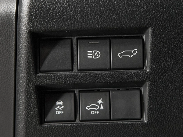 Toyota Land Cruiser, 300 Series фото №18