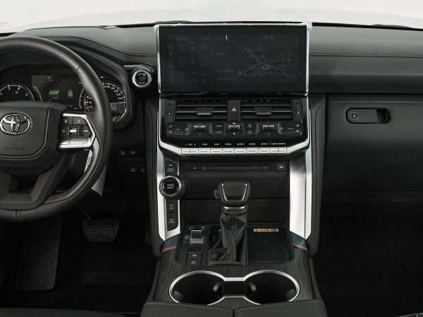 Toyota Land Cruiser, 300 Series фото №21