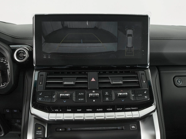 Toyota Land Cruiser, 300 Series фото №23