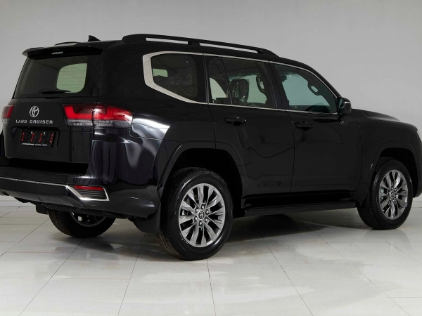 Toyota Land Cruiser, 300 Series фото №6