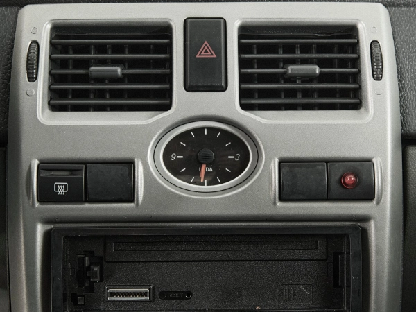 Lada (ВАЗ) Priora, I фото №16