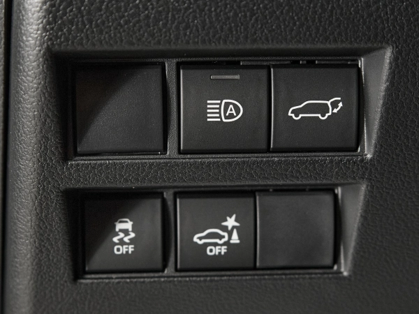 Toyota Land Cruiser, 300 Series фото №19