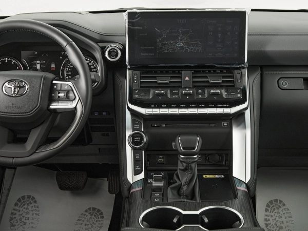 Toyota Land Cruiser, 300 Series фото №21