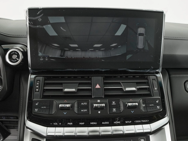 Toyota Land Cruiser, 300 Series фото №23