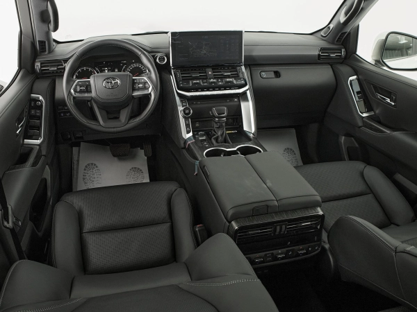 Toyota Land Cruiser, 300 Series фото №8