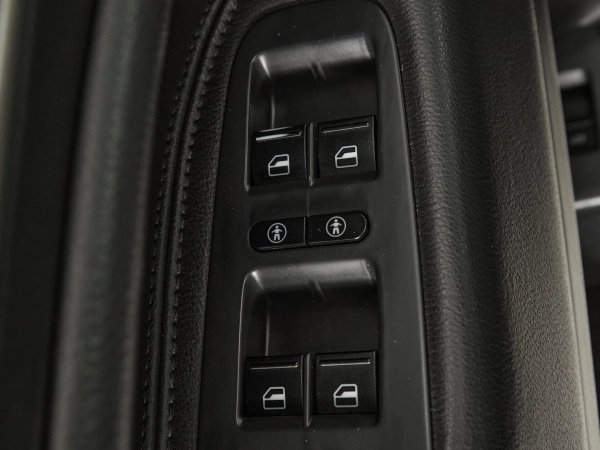 Volkswagen Touareg, I Рестайлинг фото №13