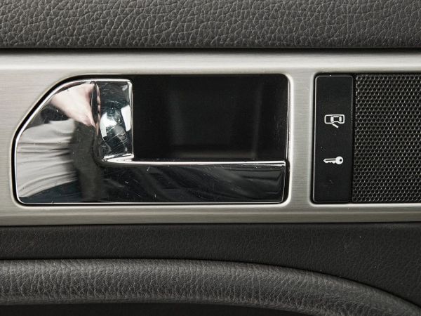 Volkswagen Touareg, I Рестайлинг фото №15