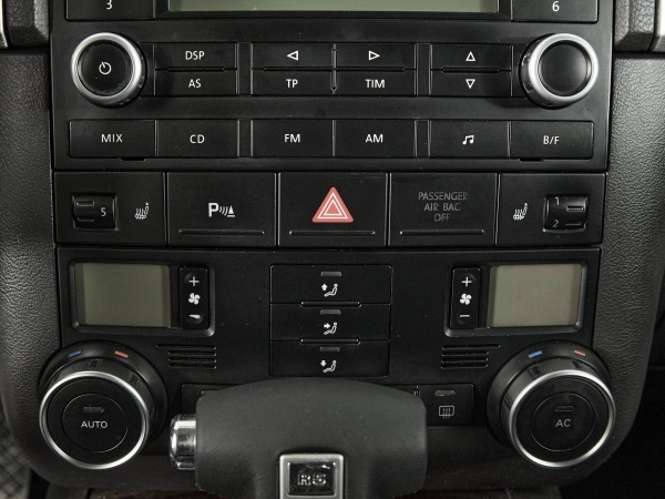 Volkswagen Touareg, I Рестайлинг фото №22