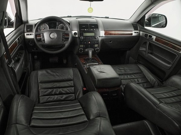 Volkswagen Touareg, I Рестайлинг фото №7