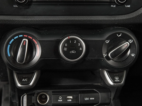 Kia Rio, IV фото №18