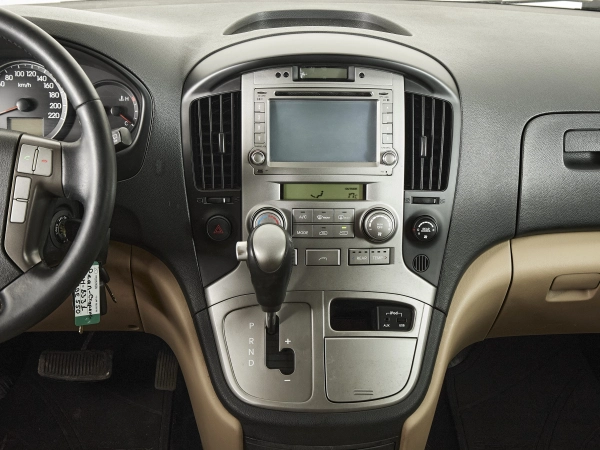 Hyundai Grand Starex, I фото №13