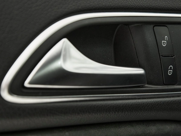 Mercedes-Benz CLA, I (C117, X117) фото №17