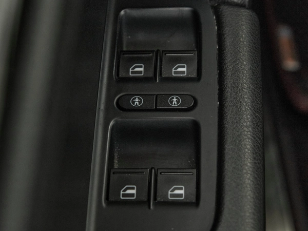 Volkswagen Touareg, II фото №12