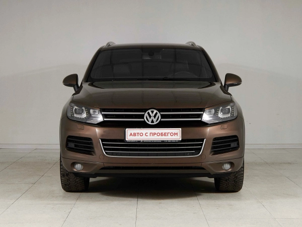 Volkswagen Touareg, II фото №2