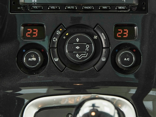 Peugeot 3008, I фото №20