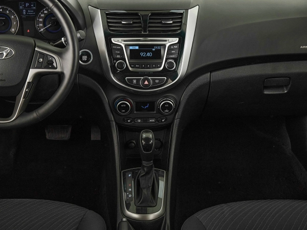 Hyundai Solaris, I Рестайлинг фото №18