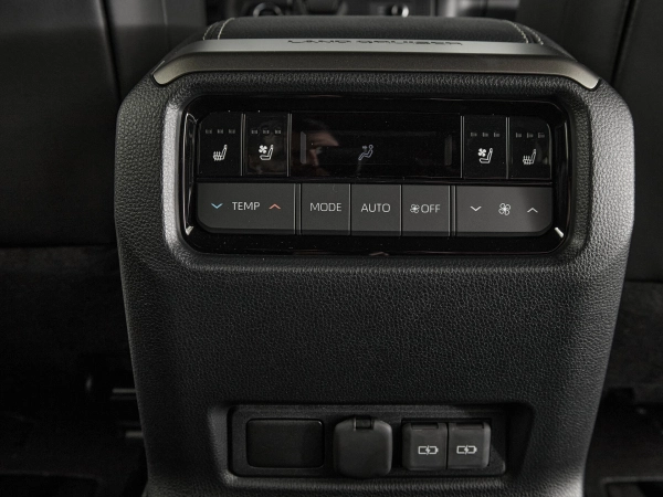 Toyota Land Cruiser Prado, 250 Series фото №33