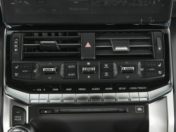 Toyota Land Cruiser, 300 Series фото №23