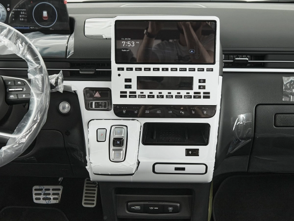 Hyundai Staria, I фото №19