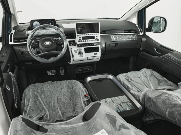 Hyundai Staria, I фото №8