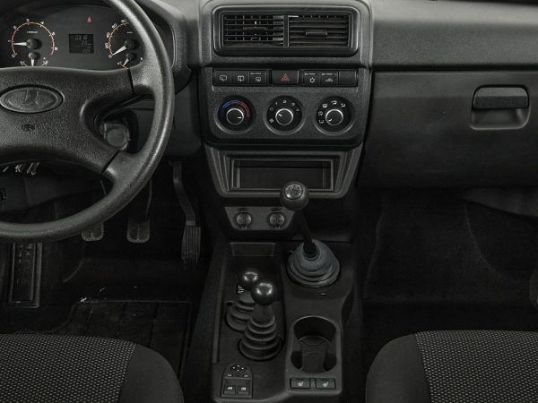 Lada (ВАЗ) Niva Travel, I фото №13