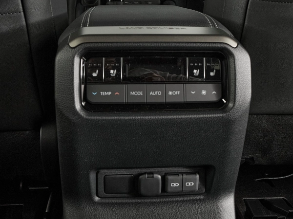 Toyota Land Cruiser Prado, 250 Series фото №34
