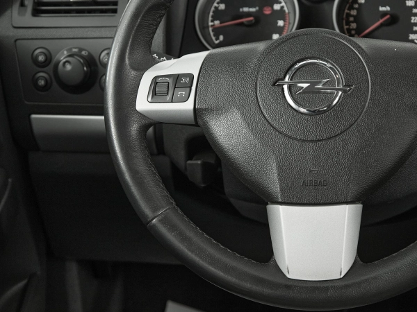 Opel Zafira, B Рестайлинг фото №11